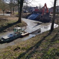 Bagger verwijderen grachten Zaltbommel